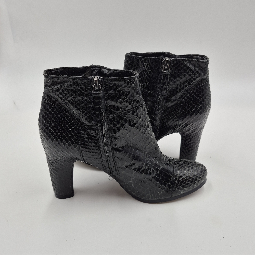 Sam Edelman-Salinas Boot - Picture 8 of 9